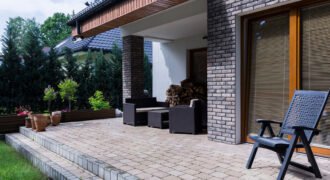 Gorgeous in green house