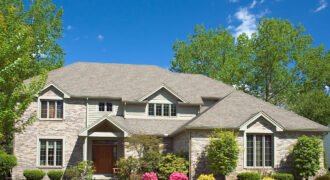 Villa with pool for sale