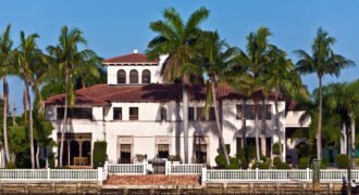 Renovated Villa Water Front