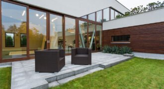 Gorgeous Villa Water Front