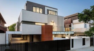 Villa in Green for Sale