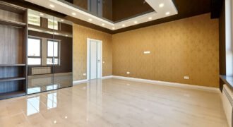 Prime retail space for lease