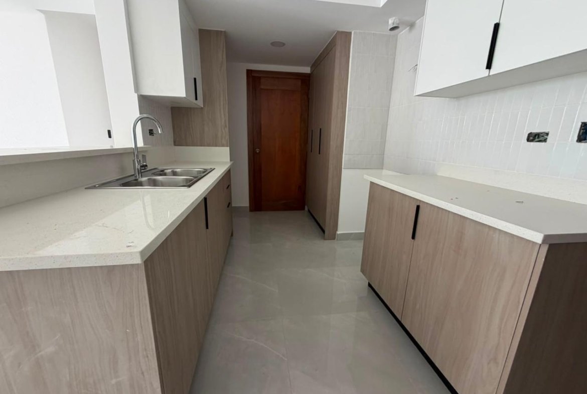 Apartamentos en Venta en Urbanización Tropical – Av. Independencia, Santo Domingo