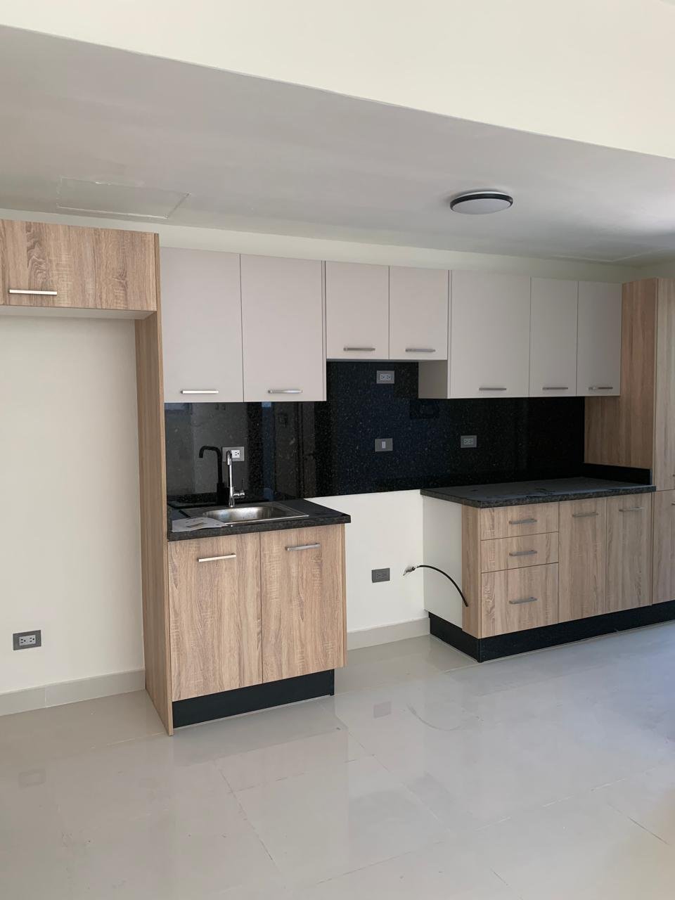 Apartamento en Alquiler en Colinas Tropical X – Urbanización Tropical, Santo Domingo
