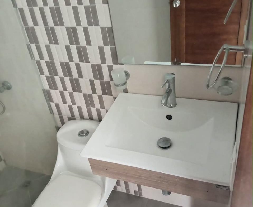 Apartamento en Alquiler en Jardines del Sur – Santo Domingo