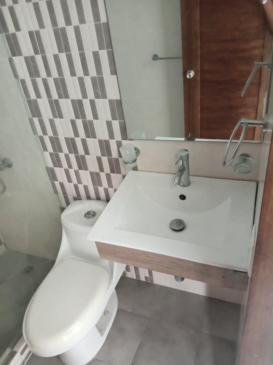 Apartamento en Alquiler en Jardines del Sur – Santo Domingo